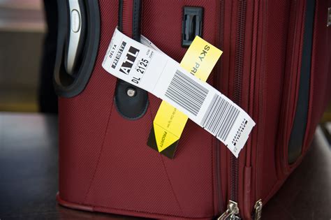 delta checked luggage tracking